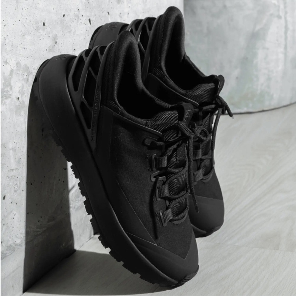 Kizik Wasatch Sneakers | Blackout